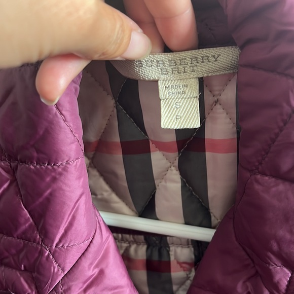 Authentic Burberry jacket - Picture 2 of 5